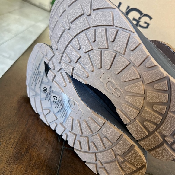 UGG TOTY Weather kids boots - Picture 3 of 7